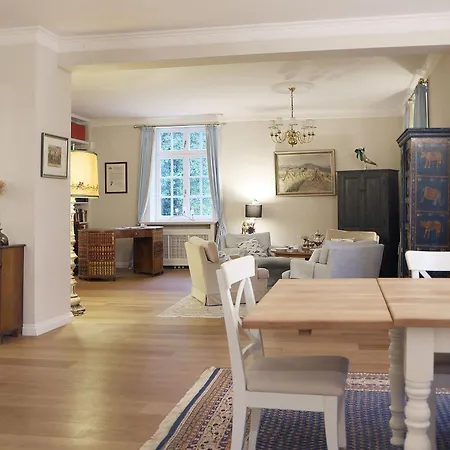 Feriehus Ehemaliges Gutshaus *